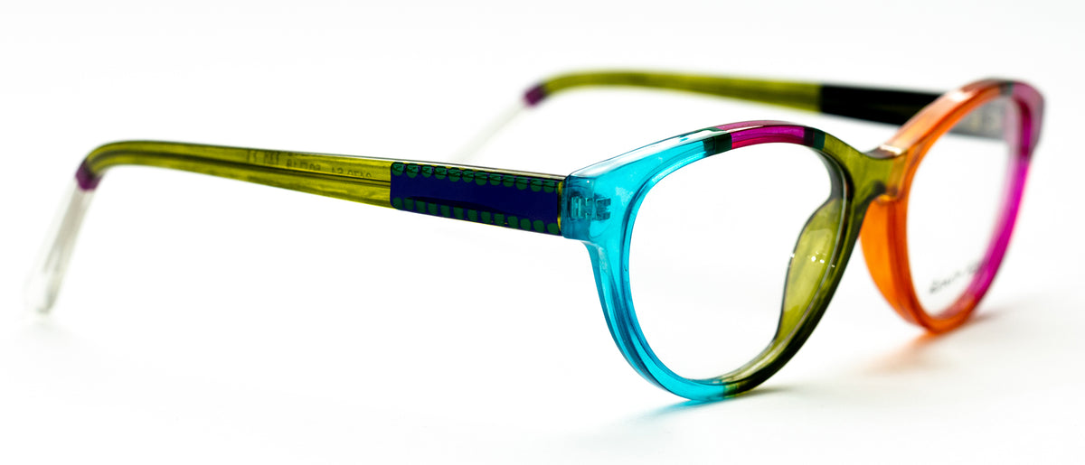 Medium Cat-Eye 3470-X1 – Ronit Furst Eyewear